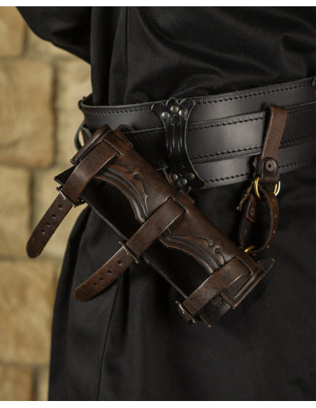 Tahalí medievale in pelle per spade...