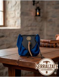 Borsa misericordiosa medievale in cuoio modello Cielo,...