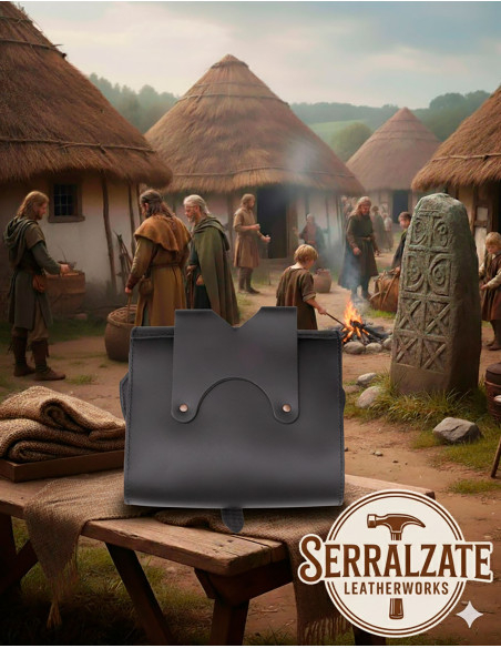 Borsa Celta anello e croce in pelle nera