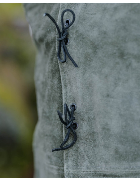 Gilet medievale in pelle scamosciata...