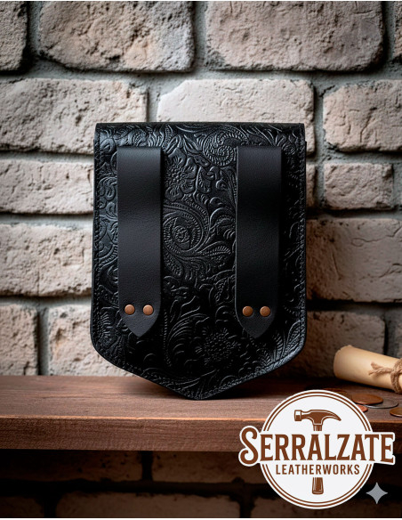 Borsa medievale per cintura sbalzata... Borsa medievale per cintura sbalzata...