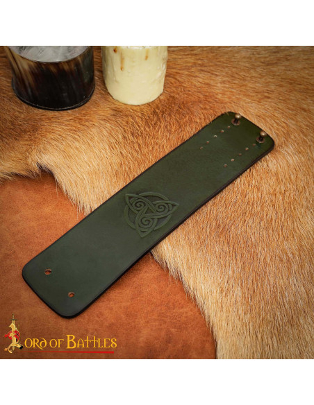 Bracciale medievale in pelle con...