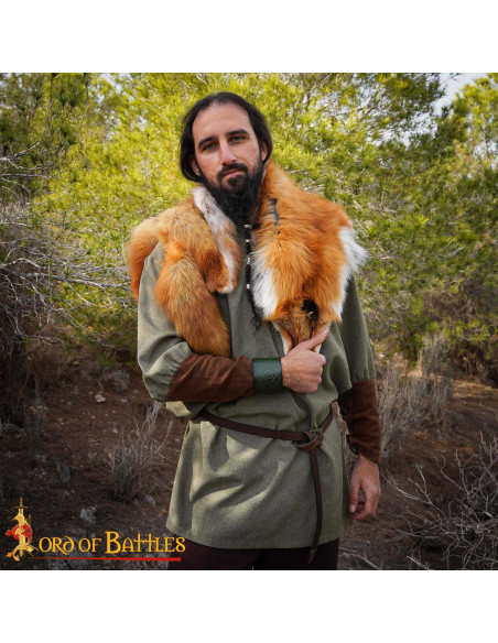 Bracciale medievale in pelle con...