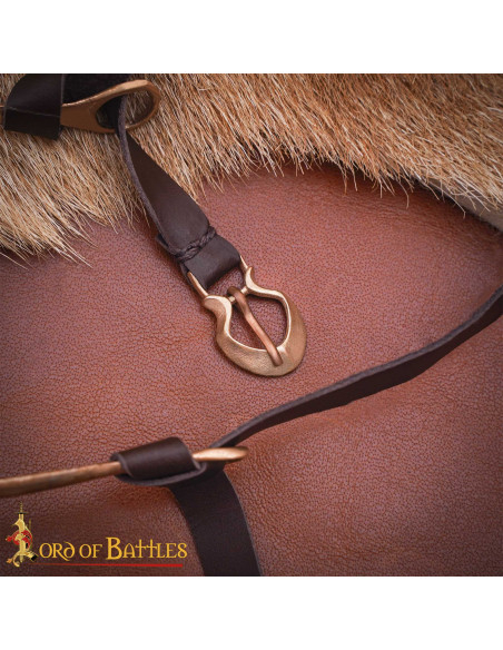 Fibbia medievale piccola in ottone...