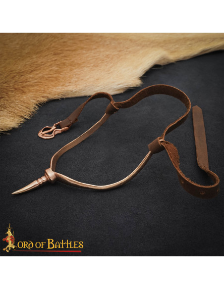 Fibbia medievale piccola in ottone...