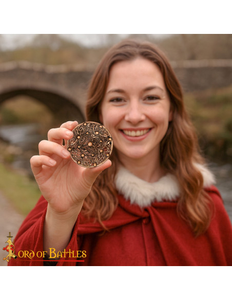 Spilla vichinga in ottone invecchiato...