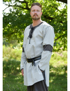 Tunic medievale grigia usurata modello Sigval 2