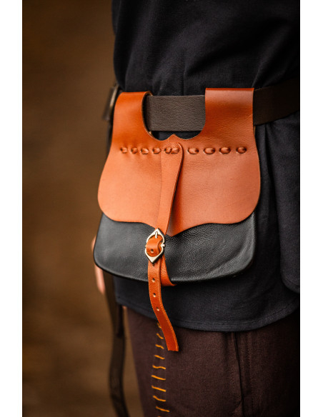 Borsa marsupio medievale in pelle...