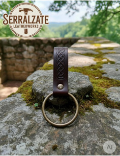 Tahalí con nodi celtici per appenderci la ascia, marrone