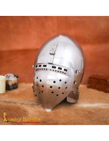 Casco medievale secoli XIV-XV con...