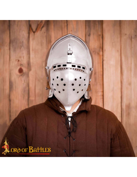 Casco medievale secoli XIV-XV con...