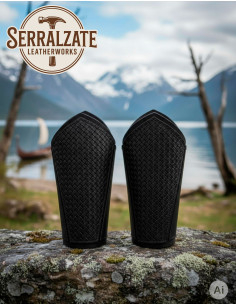 Ghette vichinghe con scaglie in pelle nera