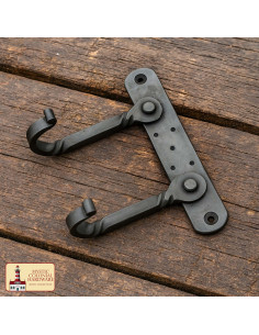 Appendiabiti rustico con dopphaco per appendere a parete