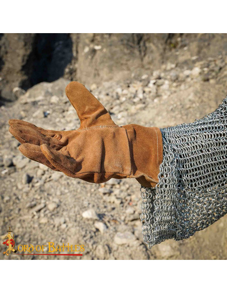 Guanti medievali in pelle...