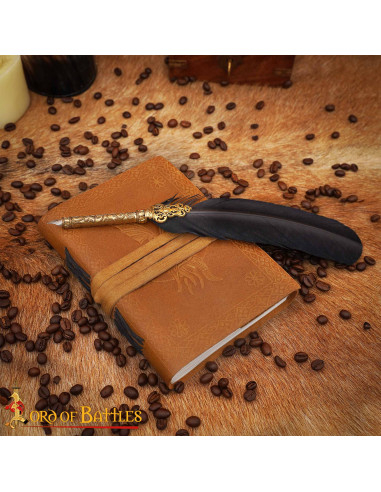 Diario medieval con copertina in pelle, design personaggio fantasy