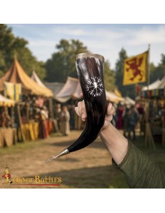 Corno vichingo per bere Runa Vegvisir, dettagli in ottone