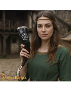 Corno vichingo per bere Runa Vegvisir, dettagli in ottone 2