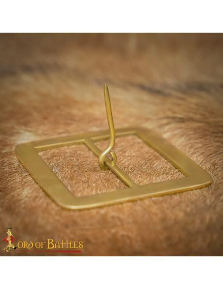 Fibbia medievale in ottone per...