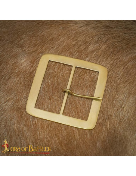 Fibbia medievale in ottone per...