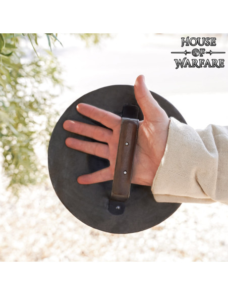 Scudo medieval rotondo in acciaio,...