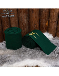 Winingas medievali in cotone verde, con fibule in ottone