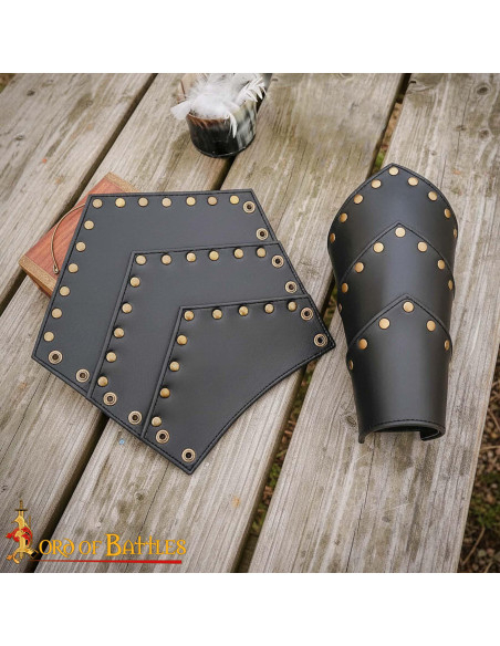 Bracciali medievali in pelle nera,...