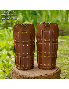 Spalline medievali in pelle marrone modello Bohemond