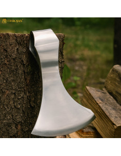 Testa di ascia in acciaio modello Francisca, Secoli V-VIII