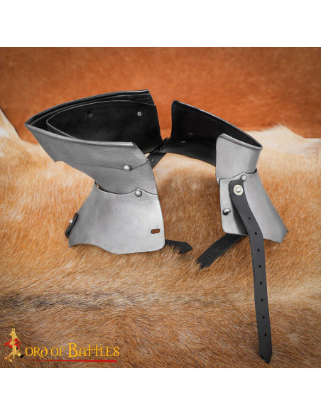 Gorjal medieval in acciaio con bevor...