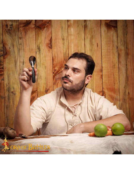 Cucchiaio medievale in corno naturale