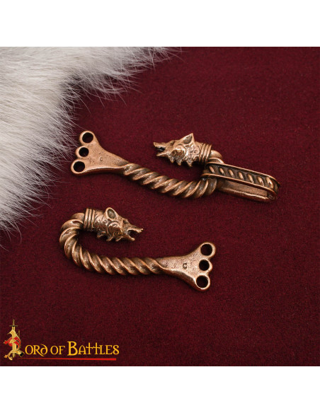 Chiusura di mantello vichingo design...