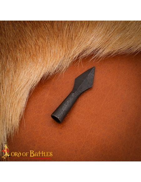 Punta di freccia medievale in ferro...