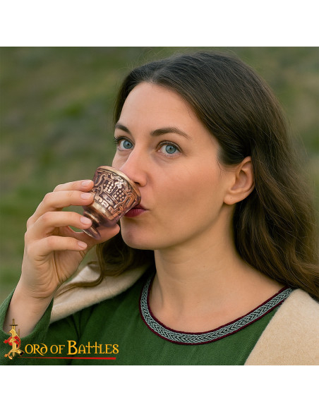 Coppa medievale piccola del XII...