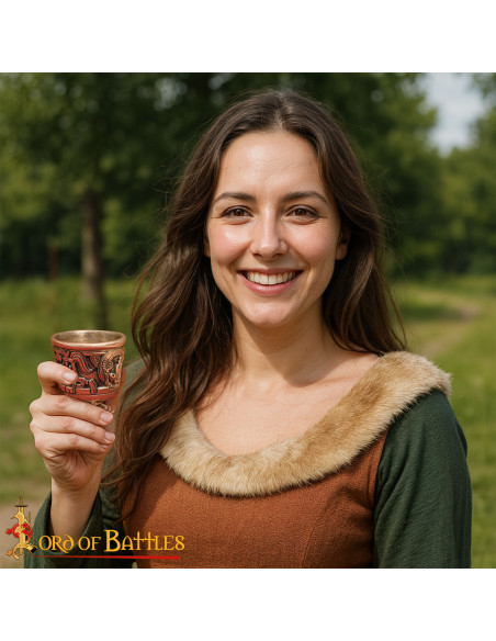 Coppa medievale piccola del XII...