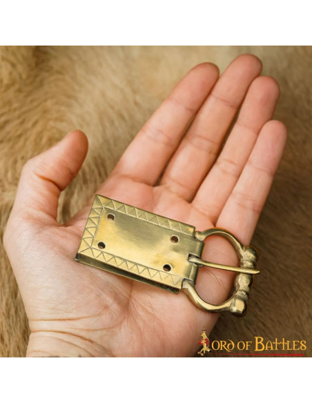 Fibbia e terminale medievale per...