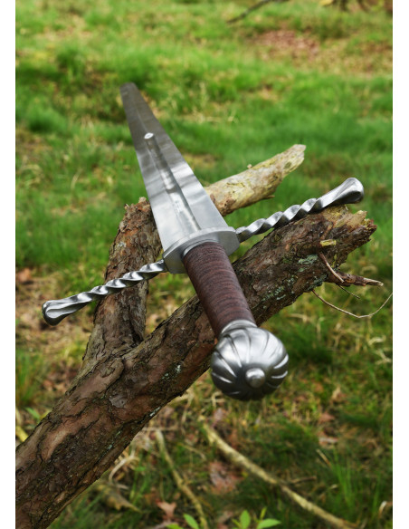Spada bastarda con fodero, funzionante