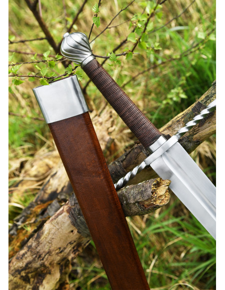 Spada bastarda con fodero, funzionante