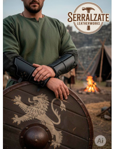 Bracciali in vera pelle nera guerriero medievale 2