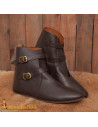 Stivaletti medievali in vera pelle con fibbie in ottone