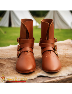 Stivaletti medievali in cuoio marrone del XV secolo con 3... 2