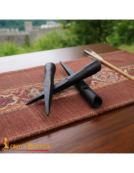 Punta di freccia in ferro battuto...