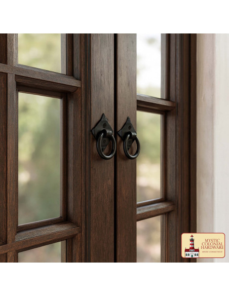 Maniglia medievale in ghisa per...