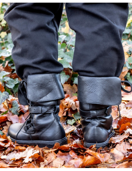 Stivali medievali in pelle modello...