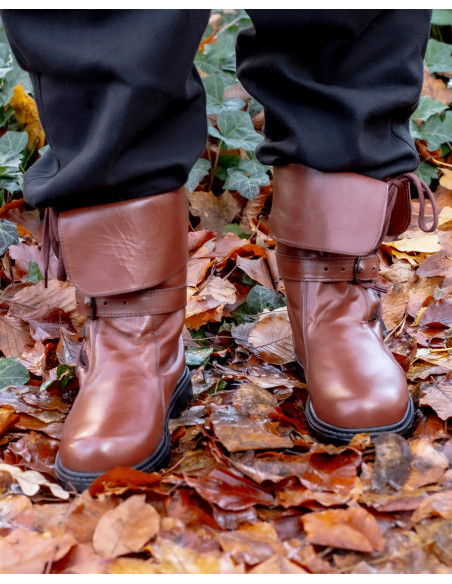 Stivali medievali in cuoio modello...