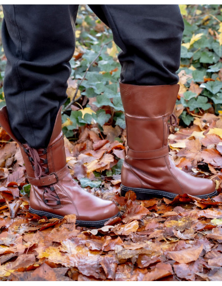 Stivali medievali in cuoio modello...