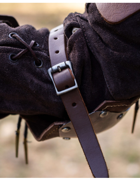 Gomito medievale modello Strigo,...