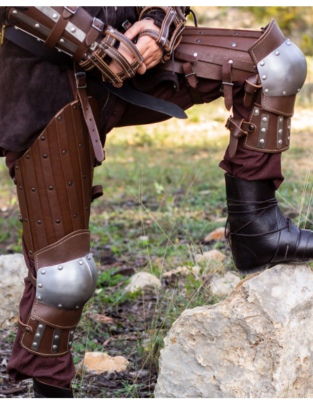 Protezione medievale per coscia...