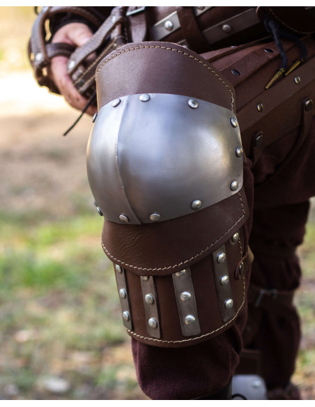 Ginocchiere medievali modello Strigo,...