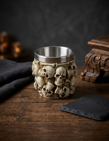 Vetro decorato con teschi