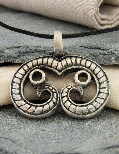 Ciondolo cornuto vichingo